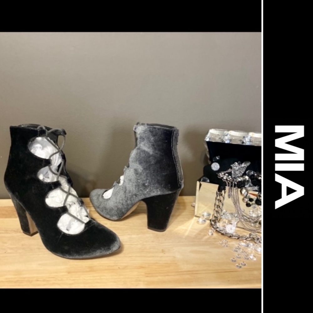 🔻SALE🔻MIA🔹NEW CONDITION